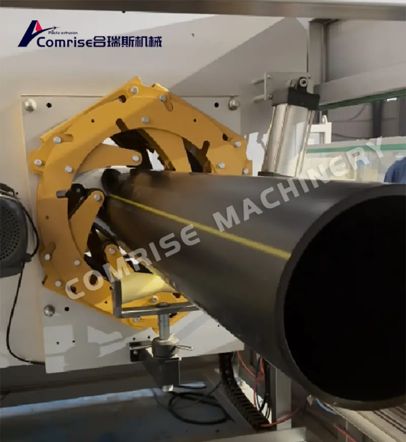 Uji coba mesin pipa HDPE 200-500mm selesai untuk kepuasan pelanggan